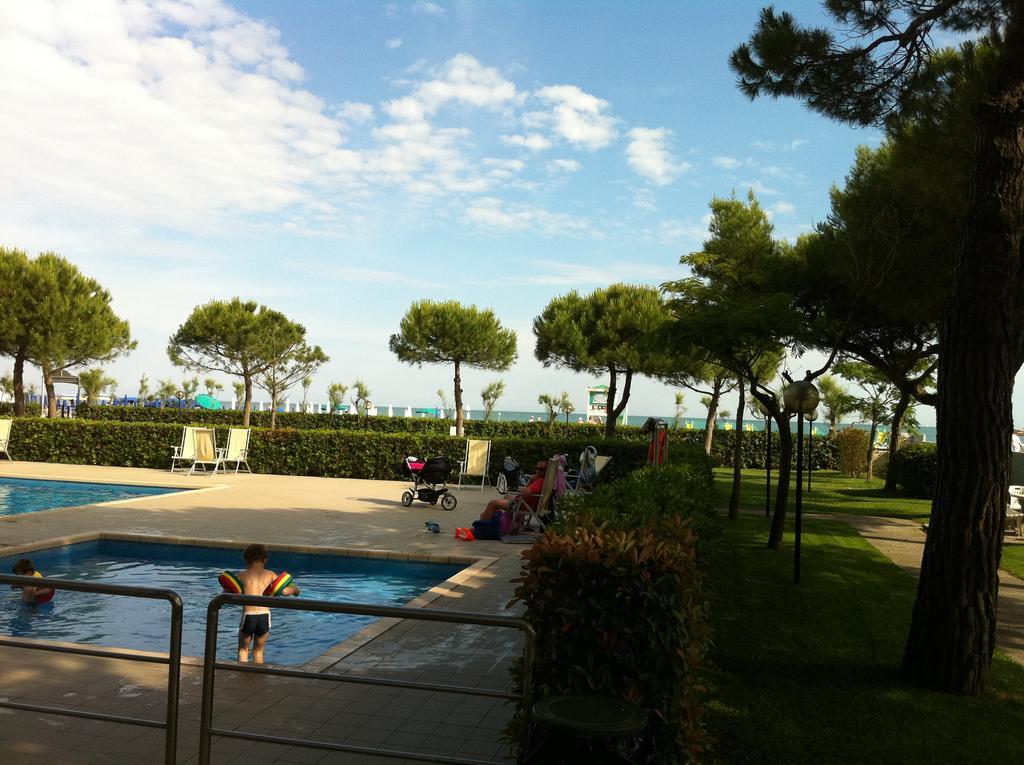 Residence Garden -Walterigato Apartments Solo Per Famiglie Lido di Jesolo Exterior foto